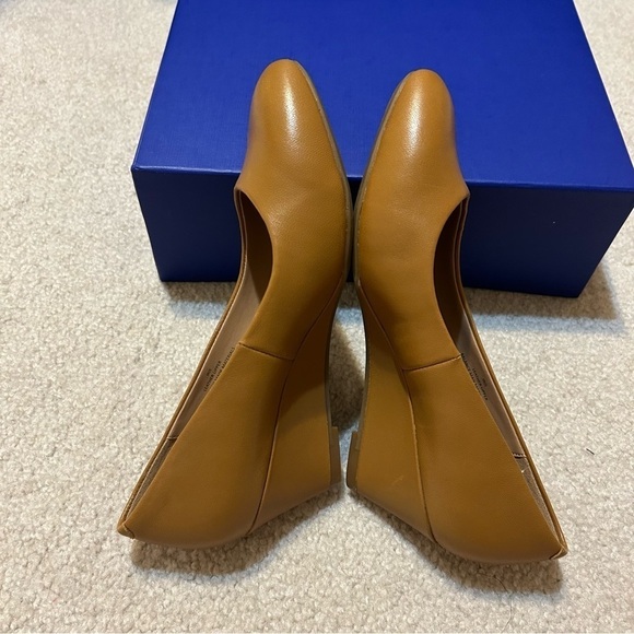 AEROSOLES Women's Iris Slip on Wedge Pump in Light Tan Leather Size 6.5 - Picture 2 of 8